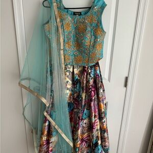 Beautiful blue lengha, size 40 with plenty of room for alteration